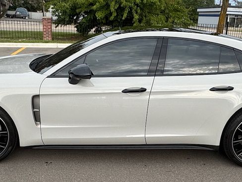 Used 2023 Porsche Panamera image 1