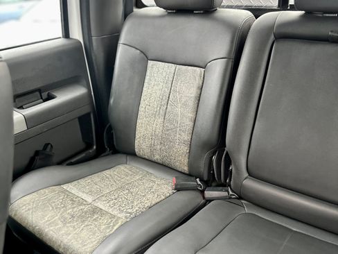 Used 2011 Ford F250 Lariat w/ Lariat Ultimate Pkg image 9