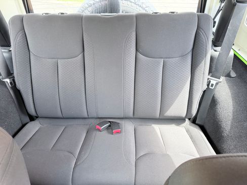 Used 2014 Jeep Wrangler Sport w/ Quick Order Package 24S AWD/4WD image 17