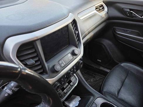 Used 2020 GMC Acadia SLT image 9