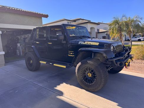 Used 2008 Jeep Wrangler Unlimited Sahara image 4