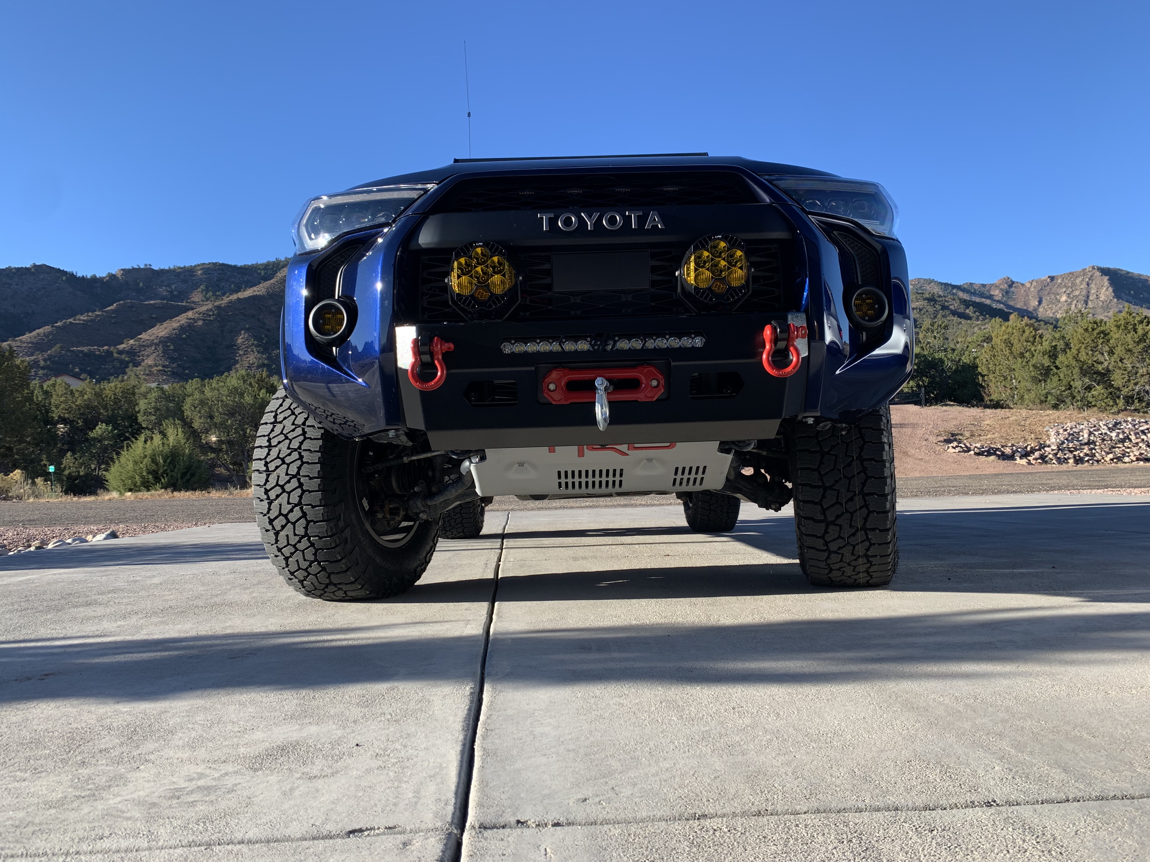 Used 2021 Toyota 4Runner TRD Off-Road Premium w/ Moonroof Package AWD/4WD image 6