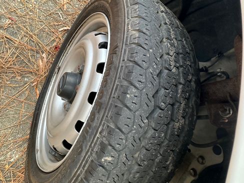 Used 2020 Nissan NV200 S image 6