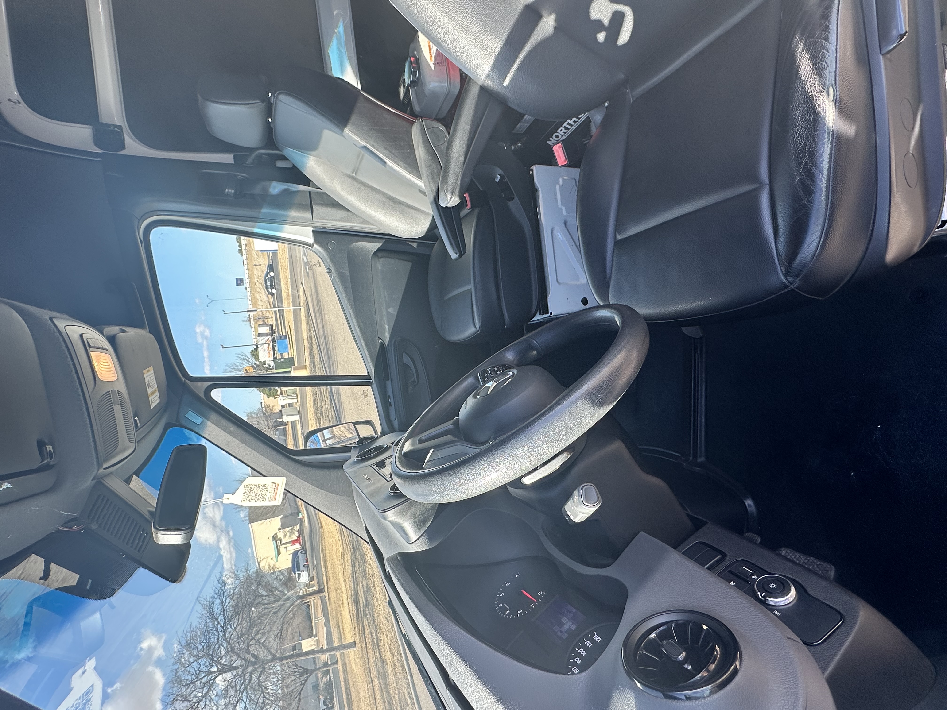 Used 2021 Mercedes-Benz Sprinter 2500 image 8
