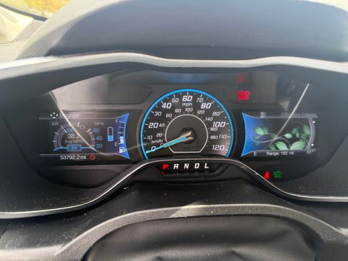 Used 2017 Ford C-MAX Energi Titanium w/ Equipment Group 501A image 10