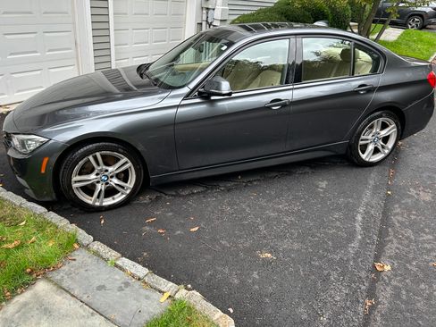 Used 2013 BMW 335i xDrive Sedan image 2