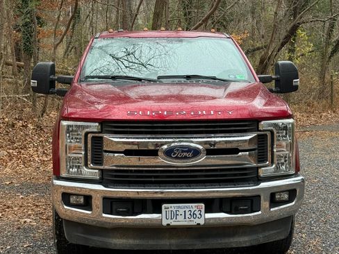 Used 2017 Ford F350 XLT image 2