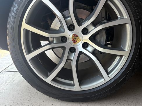 Used 2020 Porsche Cayenne AWD/4WD image 13