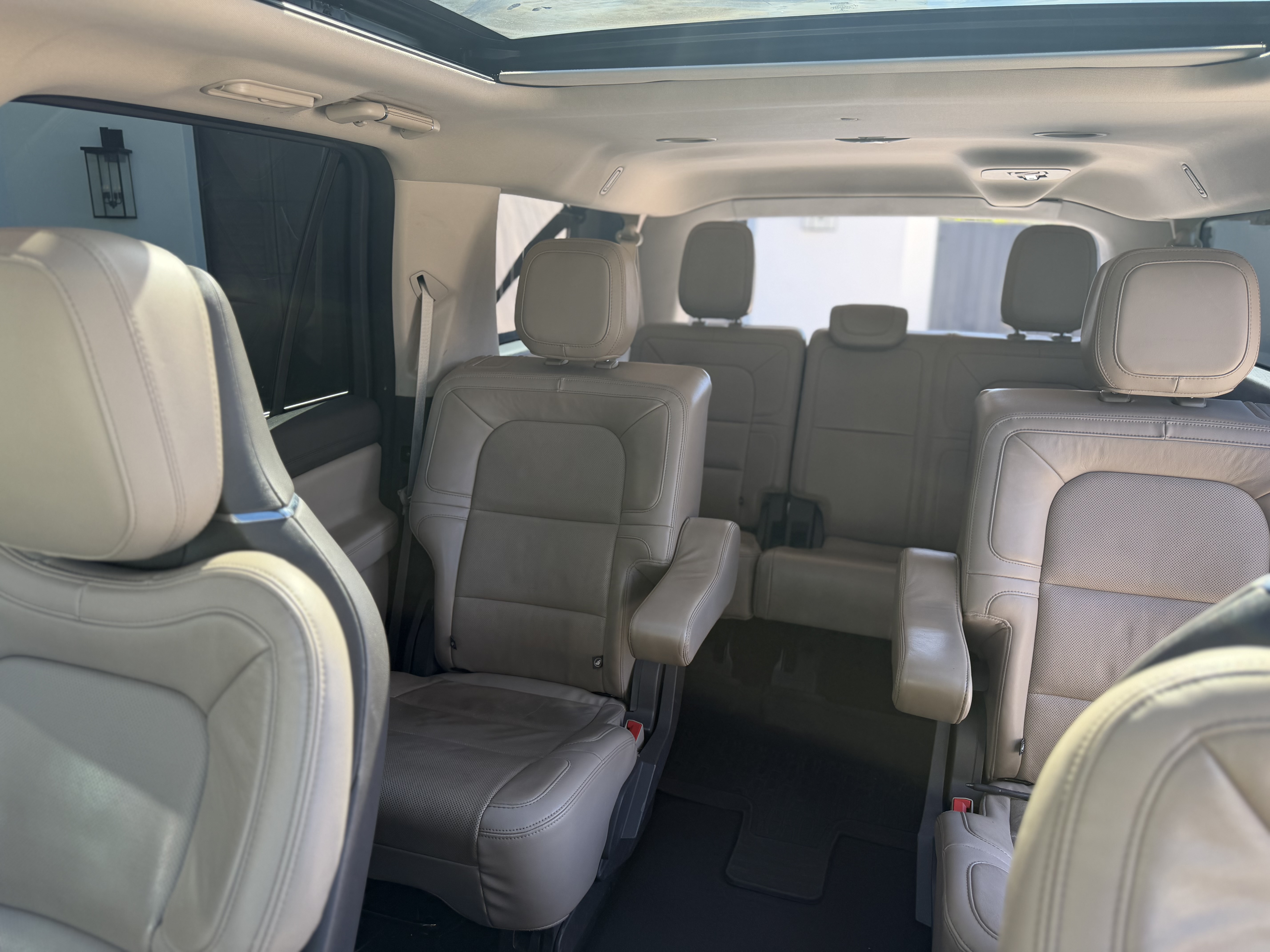 Used 2023 Lincoln Navigator L Reserve AWD/4WD image 10