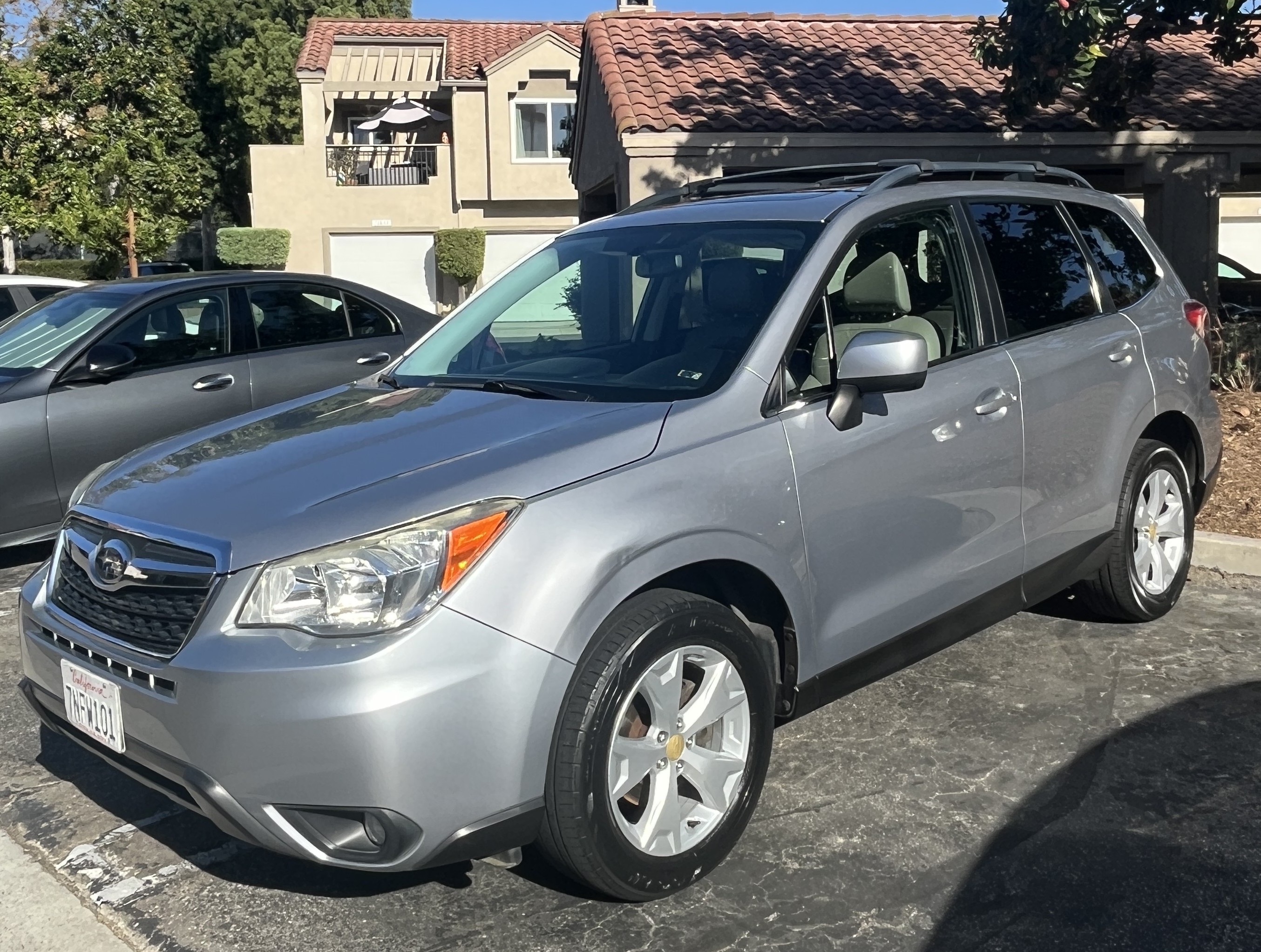 Used 2015 Subaru Forester 2.5i Limited AWD/4WD image 1