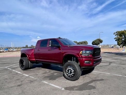 Used 2022 RAM 3500 Limited AWD/4WD image 5