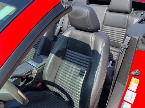 Used 2012 Ford Mustang Shelby GT500 w/ SVT Performance Pkg image 6