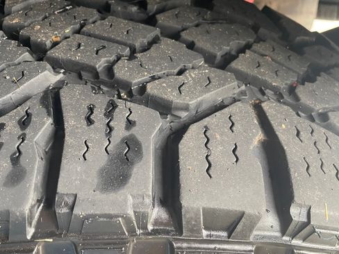 Used 2022 GMC Sierra 1500 AT4 w/ AT4 Premium Package image 23