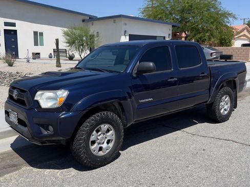 Used 2012 Toyota Tacoma PreRunner w/ TRD Off-Road Pkg image 1