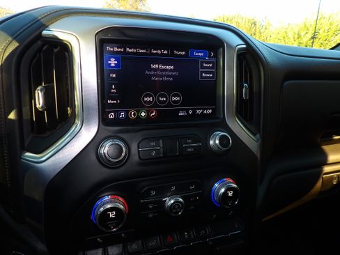 Used 2019 GMC Sierra 1500 SLE w/ SLE Value Package image 20