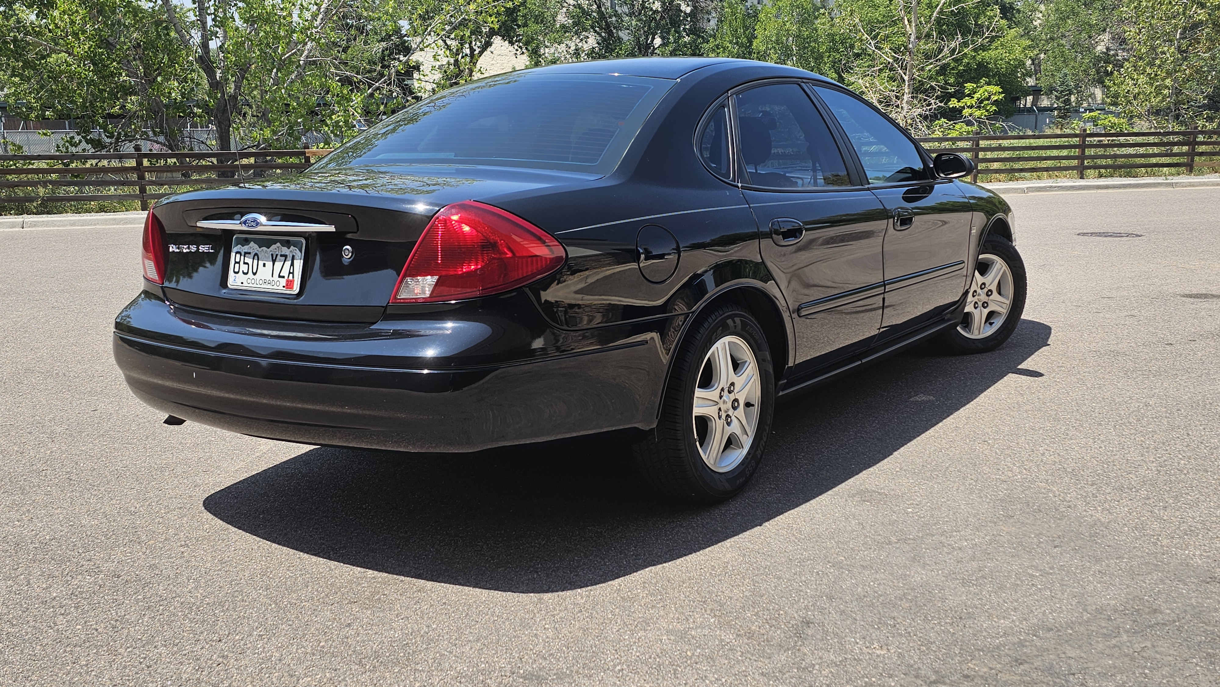 Used 2002 Ford Taurus SEL FWD image 12