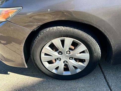 Used 2012 Honda Civic LX image 9