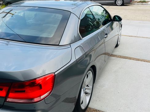 Used 2008 BMW 335i Convertible image 12