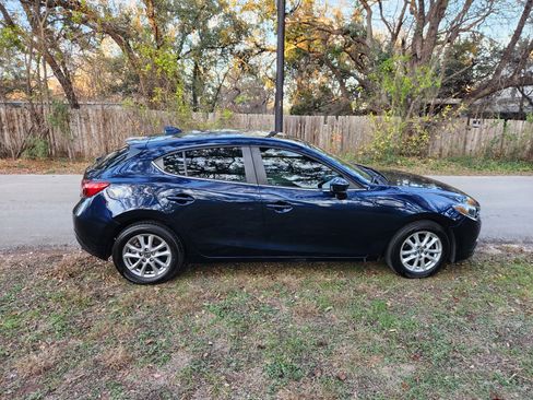 Used 2014 MAZDA MAZDA3 i Grand Touring image 4