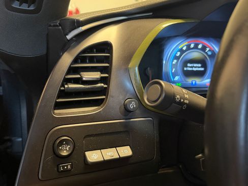 Used 2017 Chevrolet Corvette Stingray Coupe w/ 2LT Preferred Equipment Group image 23