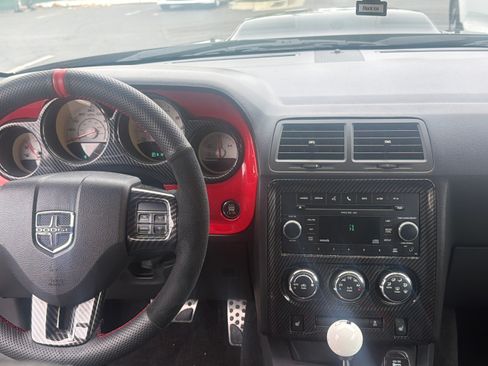 Used 2011 Dodge Challenger R/T RWD image 11