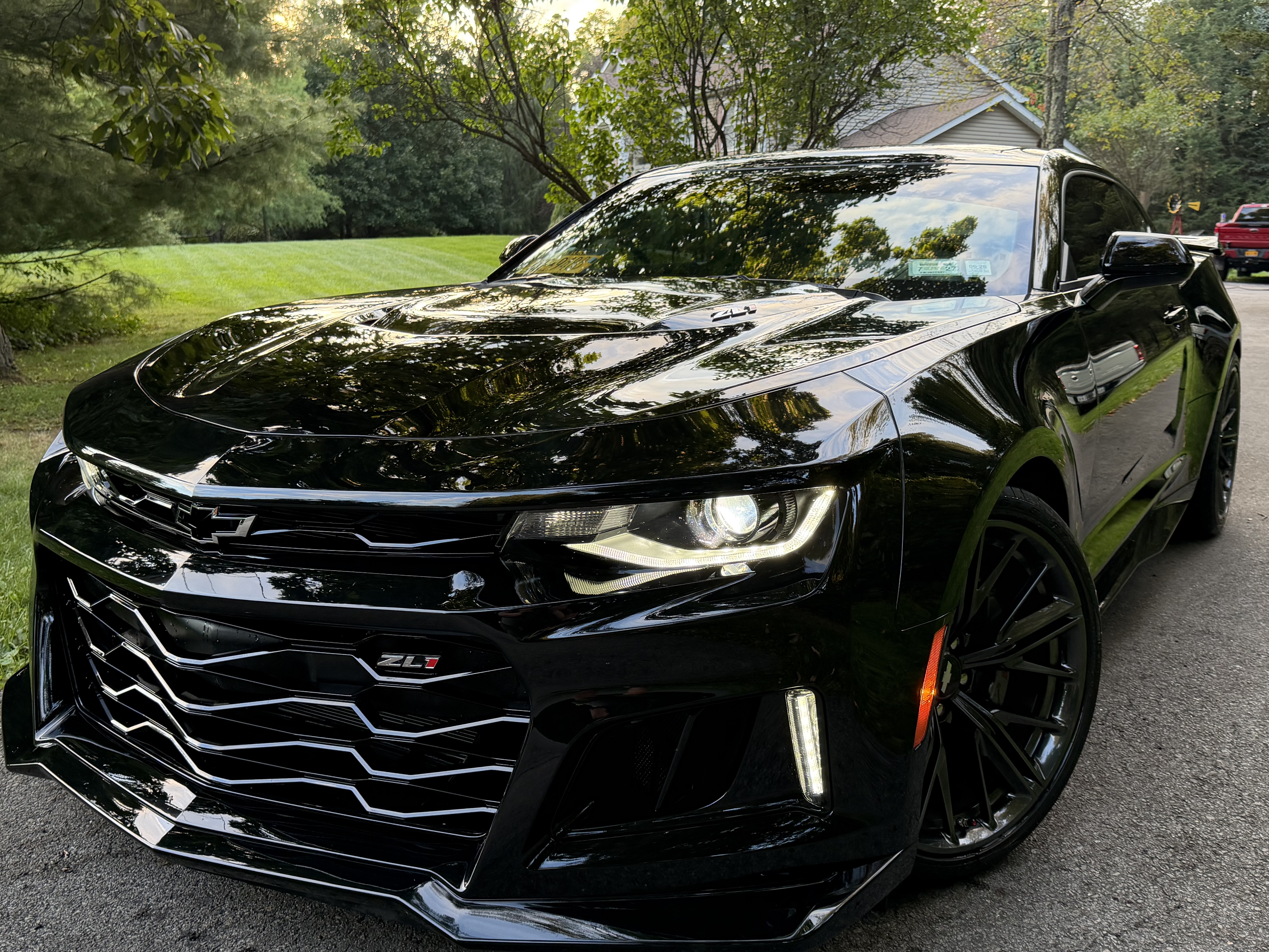 Used 2019 Chevrolet Camaro ZL1 RWD image 11