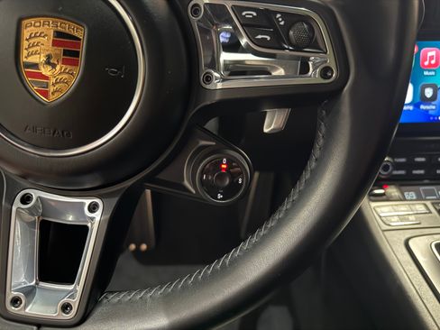 Used 2017 Porsche 911 Turbo S image 30