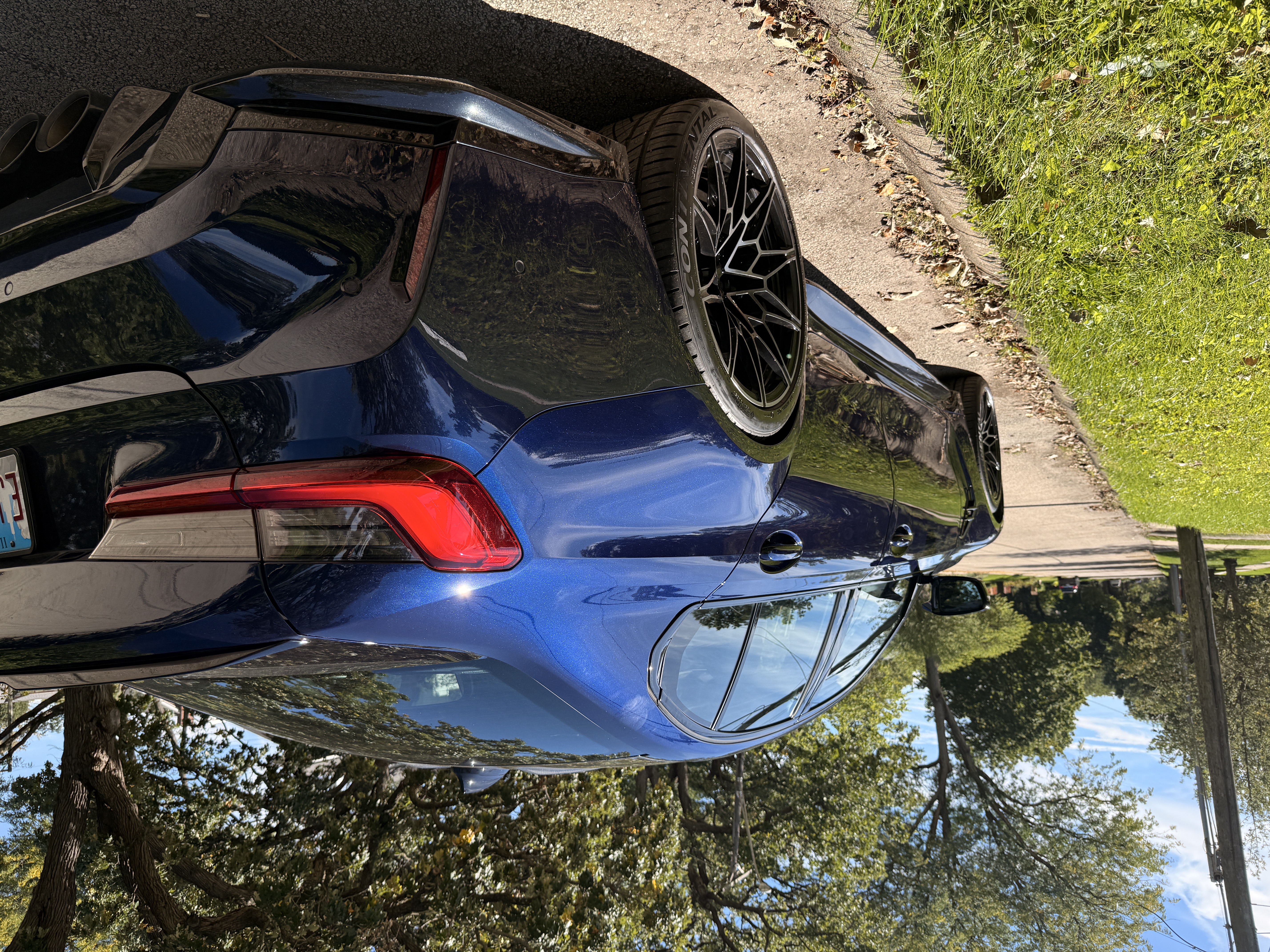Used 2021 BMW M3 Competition w/ Executive Package RWD image 12