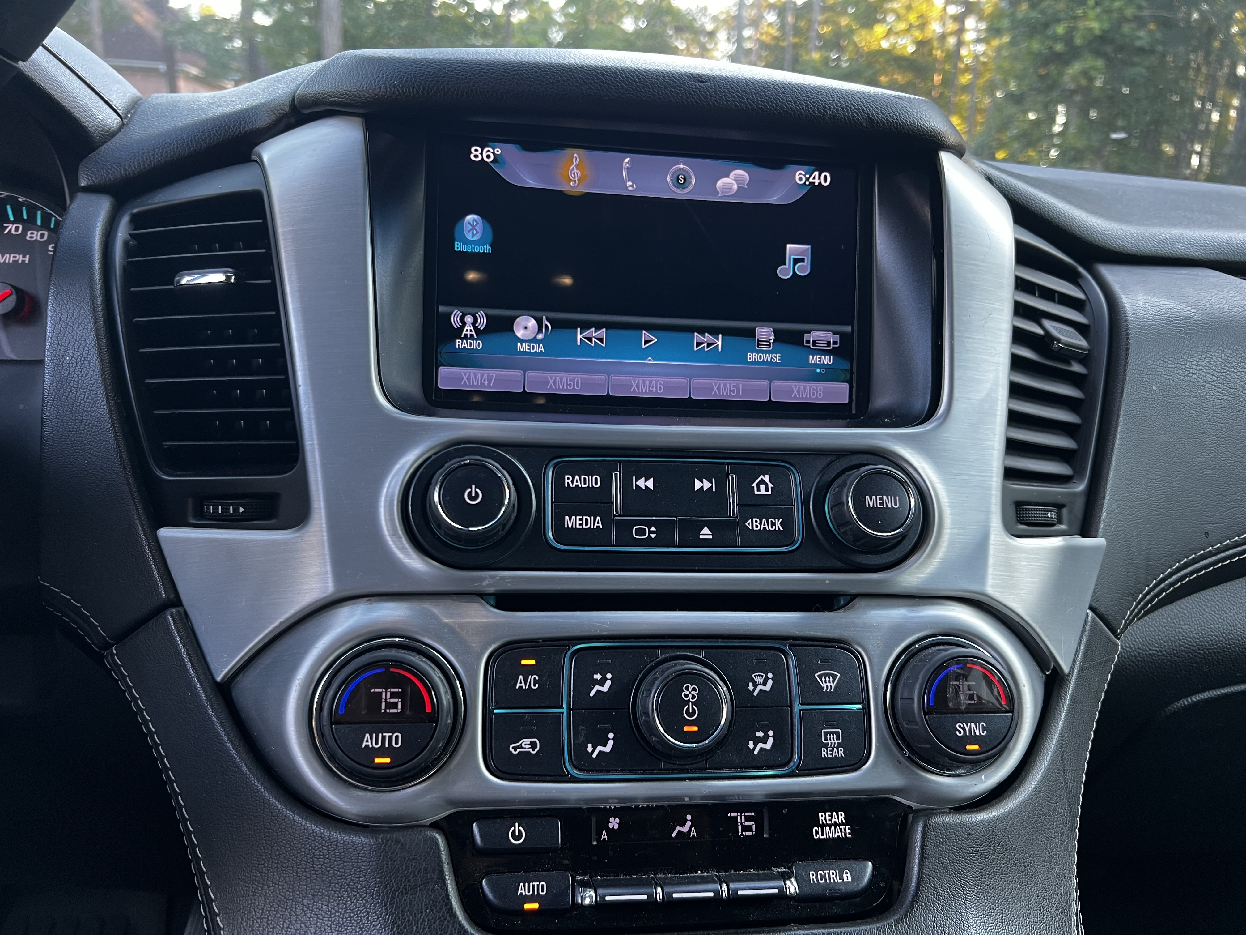 Used 2019 GMC Yukon SLE w/ Convenience Package AWD/4WD image 13