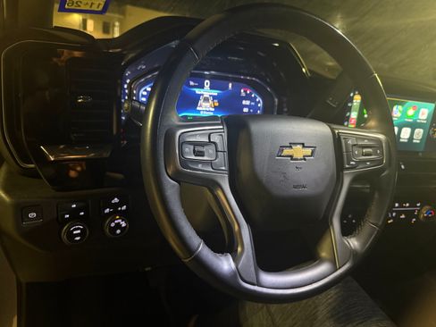 Used 2024 Chevrolet Silverado 3500 LT image 6