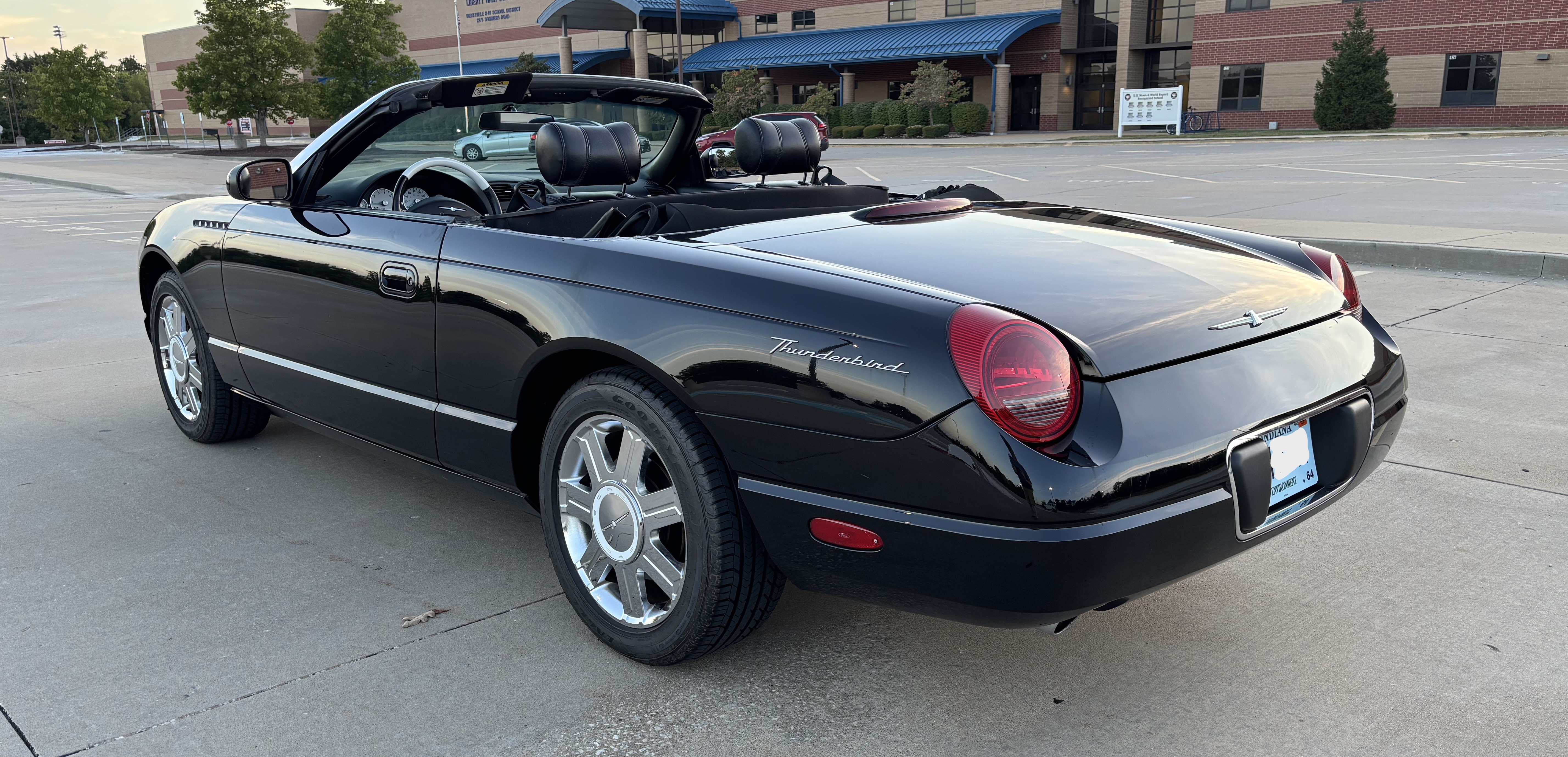 Used 2004 Ford Thunderbird RWD image 4