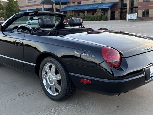 Used 2004 Ford Thunderbird RWD image 4