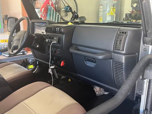 Used 2004 Jeep Wrangler 4WD w/ Smokers Group image 2