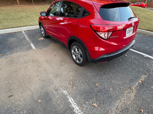 Used 2016 Honda HR-V EX image 11