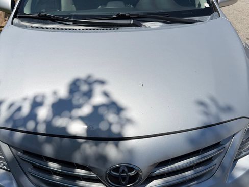 Used 2013 Toyota Corolla LE FWD image 1