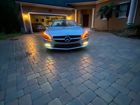 Used 2013 Mercedes-Benz SL 550 image 9