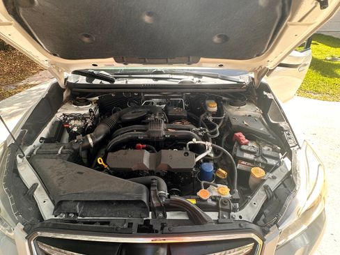 Used 2017 Subaru Crosstrek 2.0i Premium image 16