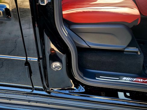 Used 2021 Mercedes-Benz G 63 AMG 4MATIC image 8