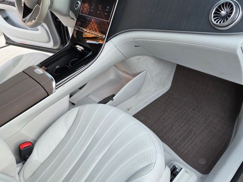 Used 2023 Mercedes-Benz EQS 450+ SUV image 4