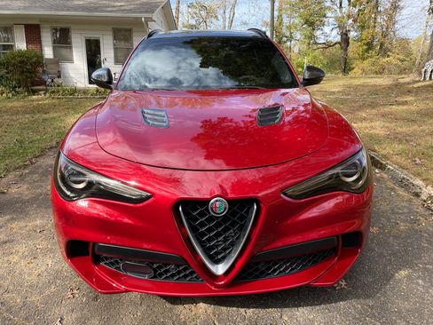 Used 2018 Alfa Romeo Stelvio Quadrifoglio w/ Driver Assist Dynamic Package image 2