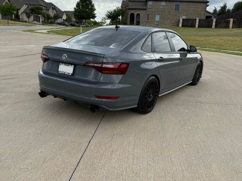 Used 2019 Volkswagen Jetta GLI FWD image 5