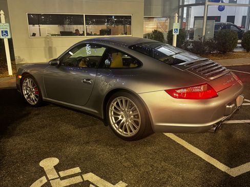 Used 2006 Porsche 911 Carrera 4S image 2