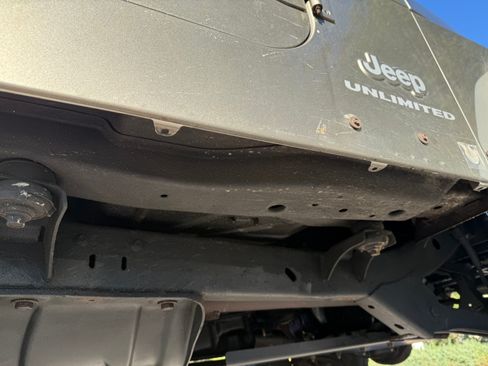 Used 2004 Jeep Wrangler 4WD image 12