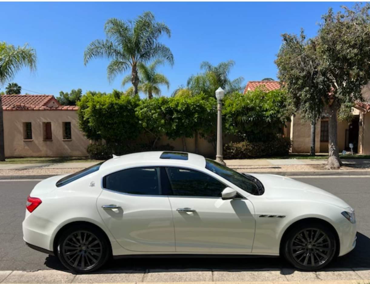 Used 2017 Maserati Ghibli RWD image 2
