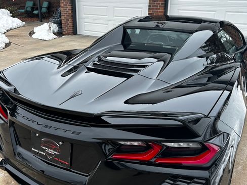 Used 2021 Chevrolet Corvette Stingray Convertible w/ Z51 Performance Package RWD image 6