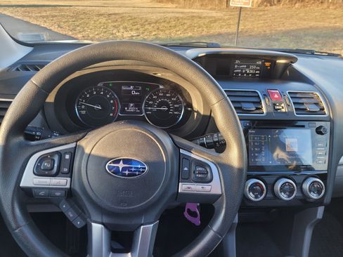 Used 2018 Subaru Forester 2.5i Premium image 5