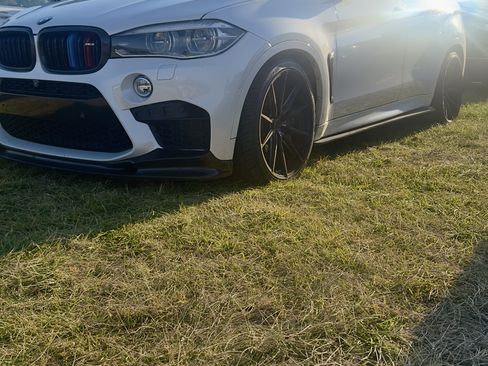 Used 2017 BMW X6 M image 11