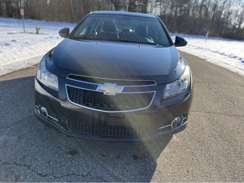Used 2011 Chevrolet Cruze LT w/ RS Package image 2