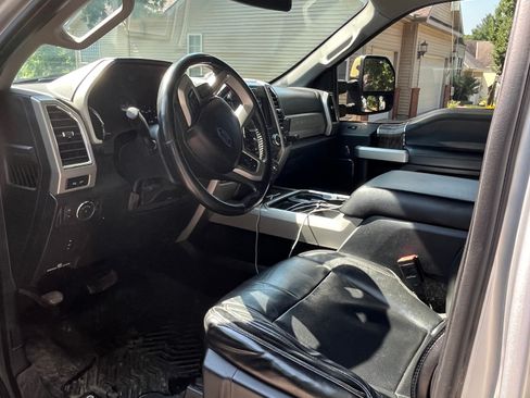 Used 2018 Ford F250 Lariat w/ Chrome Package AWD/4WD image 8