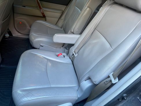 Used 2012 Toyota Highlander Limited image 9